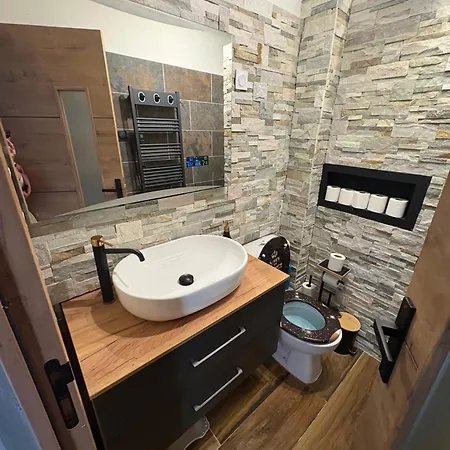 Appartement Grand 2 Pièces Ensoleillé